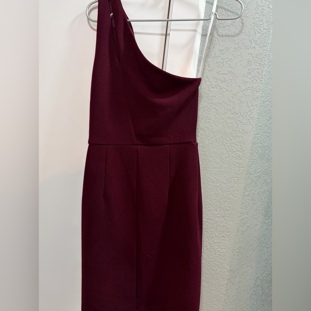 Lulu's Dress - Picture 2 of 4